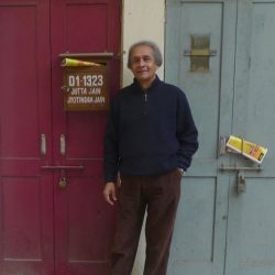 Le professeur et historien de l’art Jyotindra Jain, à Delhi. Photo Francis Mobio.