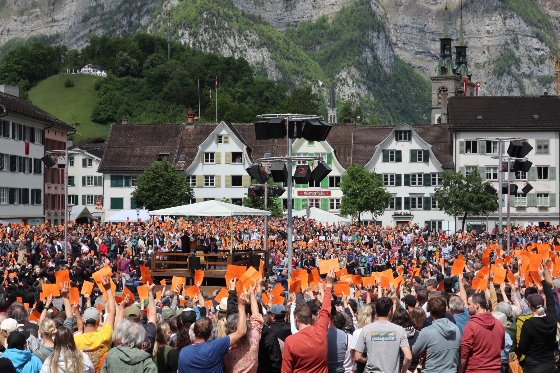 Glarus' Landsgemeinde, 4 May 2025 (photo Antoine Chollet)