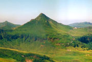 Figure 3 : Vue sur le Puy Mary, point central du massif du Cantal.