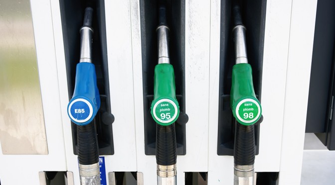 Quelles sont les incidences écologiques d’un pétrole à bas coût ?