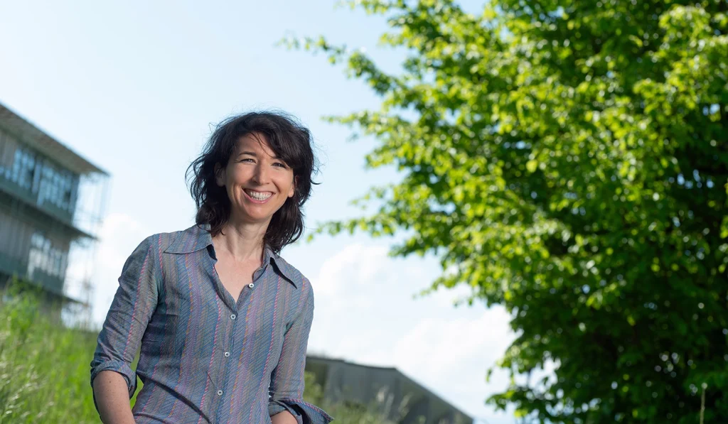 claire lise deblue 2551