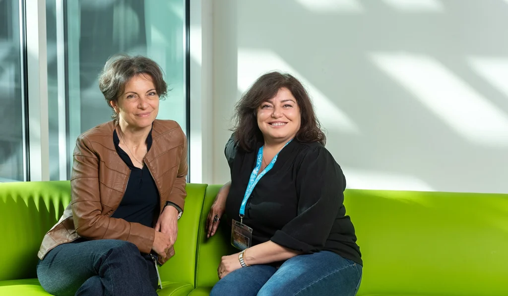 laura bernardi juliette torabian 3168