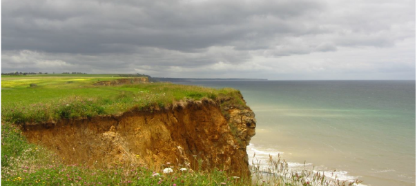 Alizée Vioget: Analyse de l’évolution morphostructurale des falaises littorales du Bessin, Basse-Normandie, France