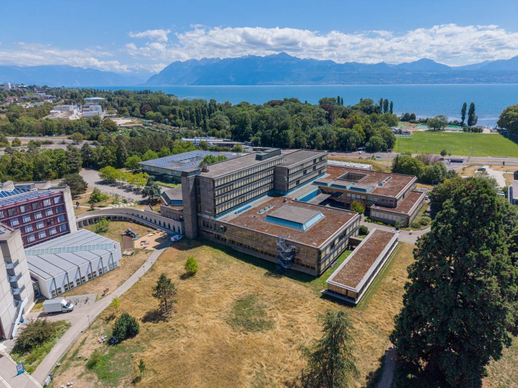 Vue aérienne - L'Internef et le lac