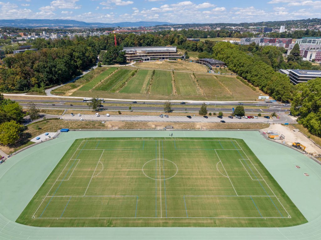 Vue aérienne - Terrain de sports