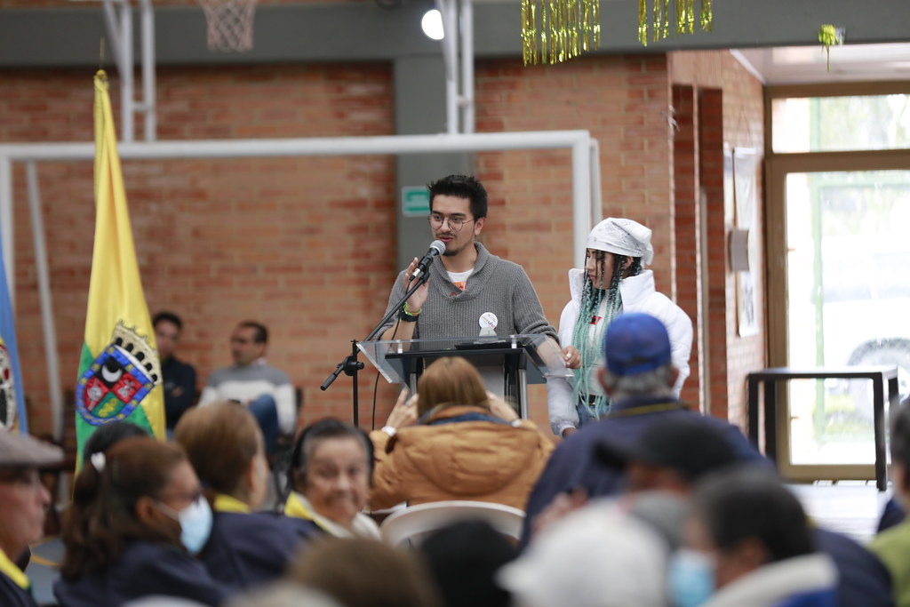 53116948020 723c322972 b